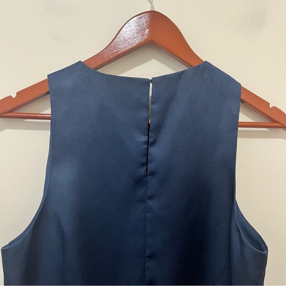 Reiss Satin Crop Top with Pleat Navy Minimalist Career Capsule Wardrobe Size 6 - Picture 6 of 6